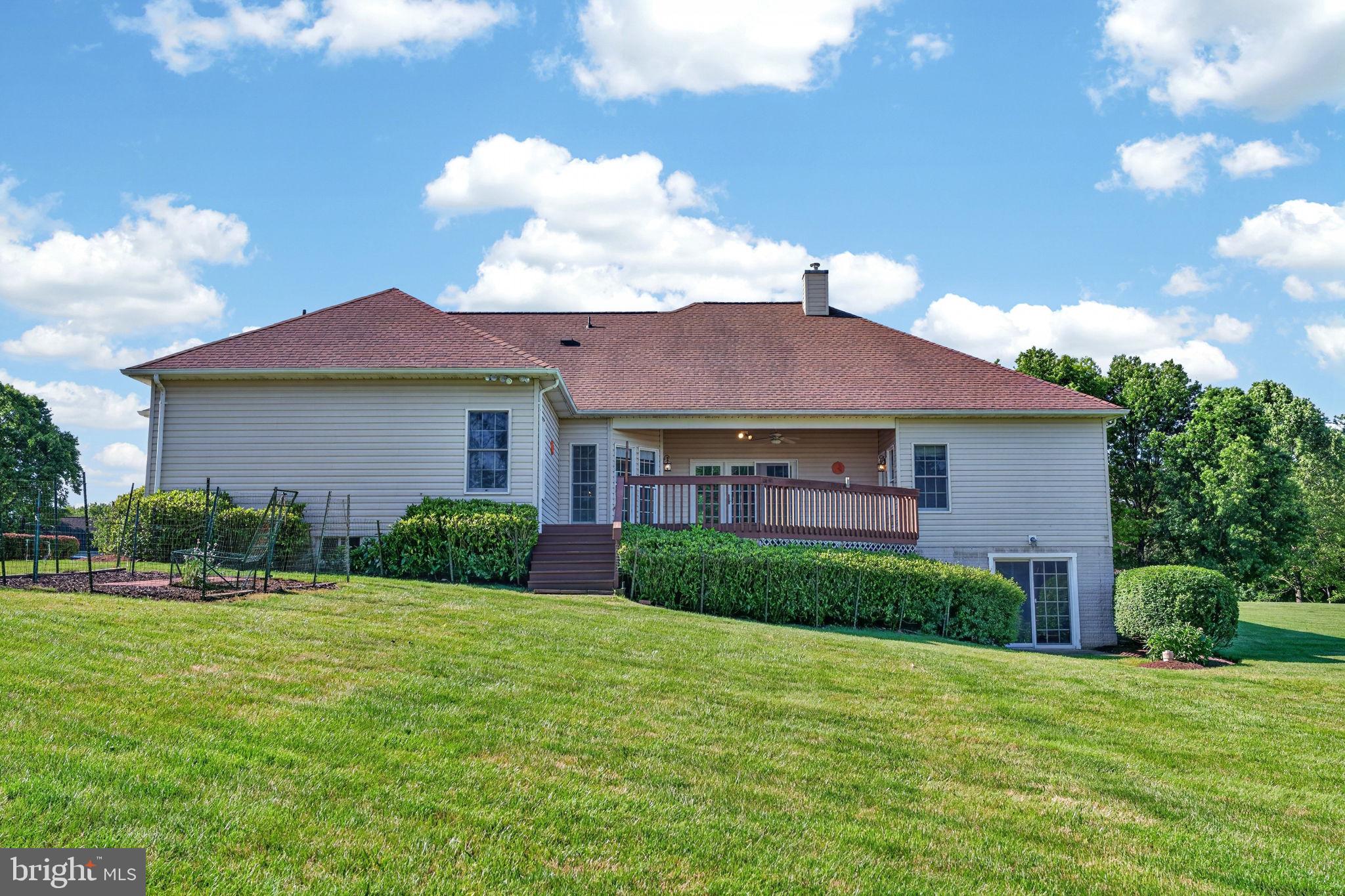 710 WATERS EDGE COURT