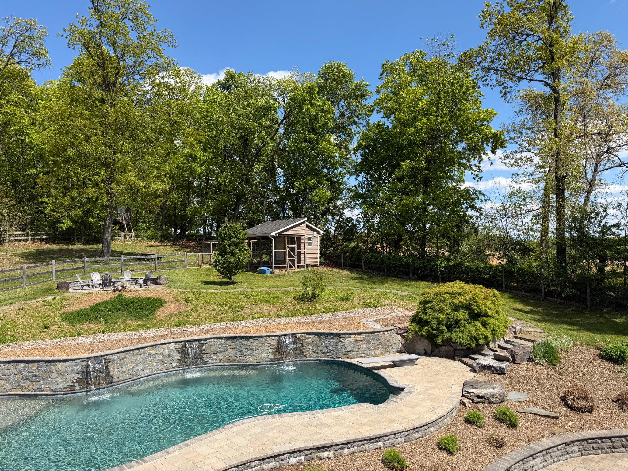 4001 YOUNG ROAD