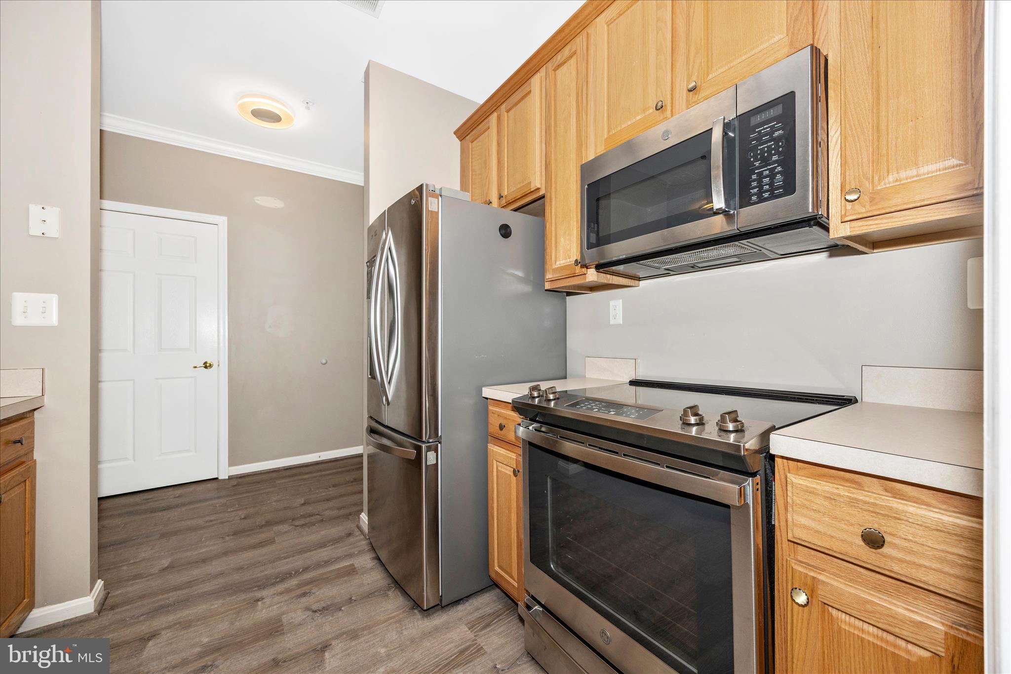 1593 HOMELAND DRIVE 3C