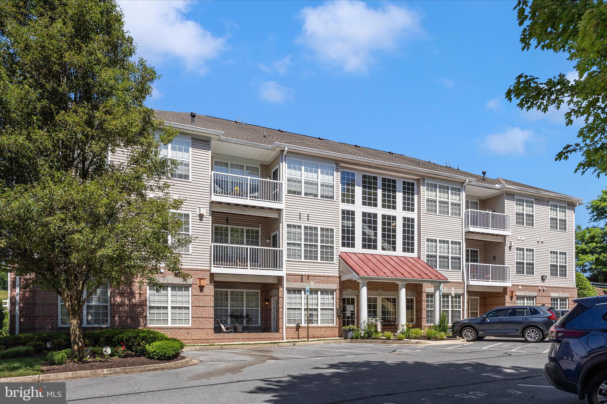1593 HOMELAND DRIVE 3C
