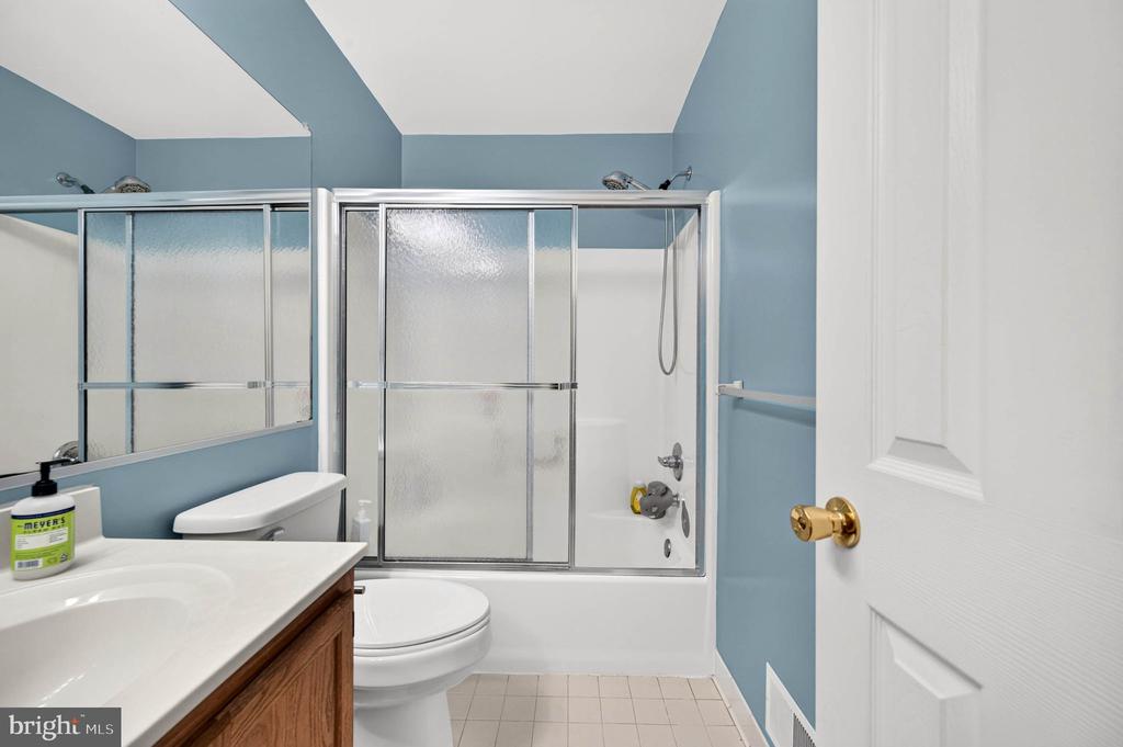 3508 WATER TANK ROAD