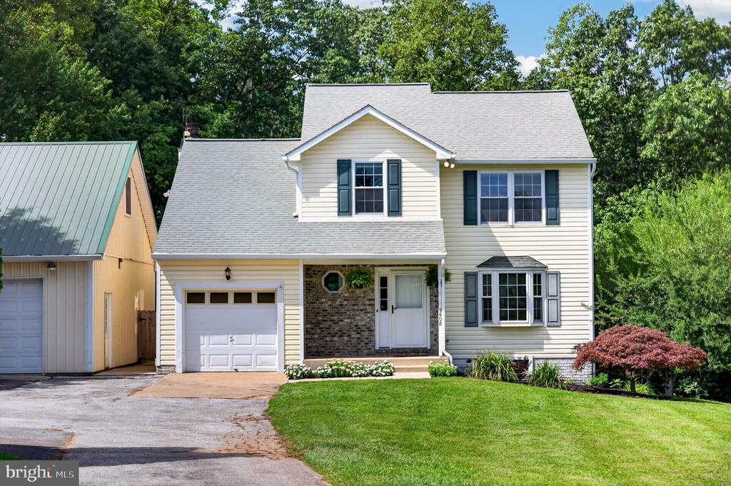 3508 WATER TANK ROAD