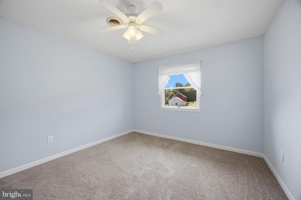 946 STONE ROAD