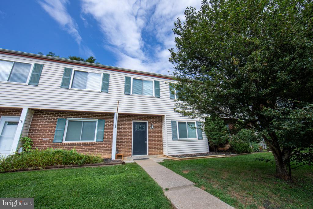 4301 WHITE OAK COURT Unit: 4301