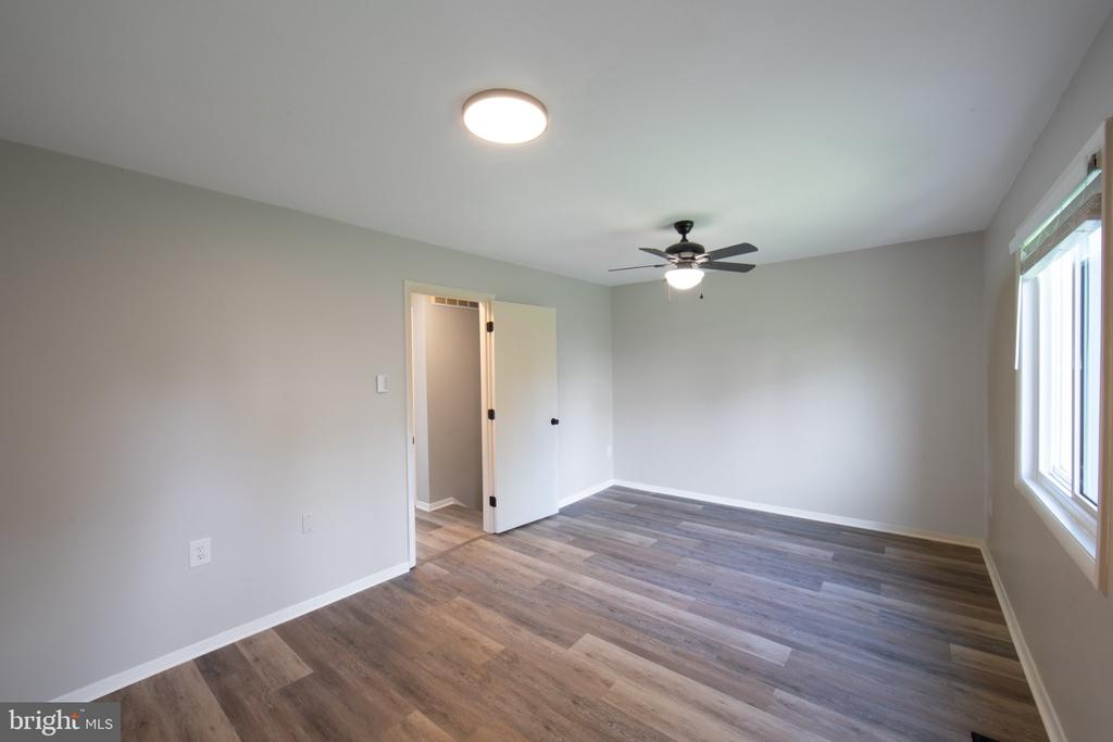 4301 WHITE OAK COURT Unit: 4301