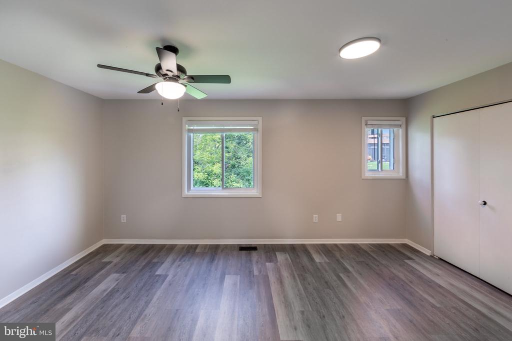 4301 WHITE OAK COURT Unit: 4301