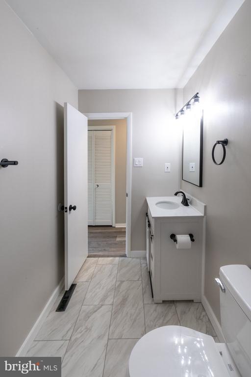 4301 WHITE OAK COURT Unit: 4301