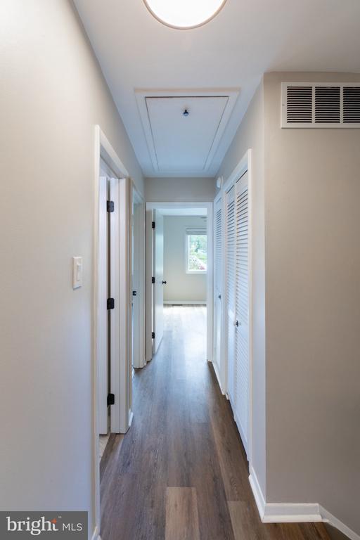4301 WHITE OAK COURT Unit: 4301