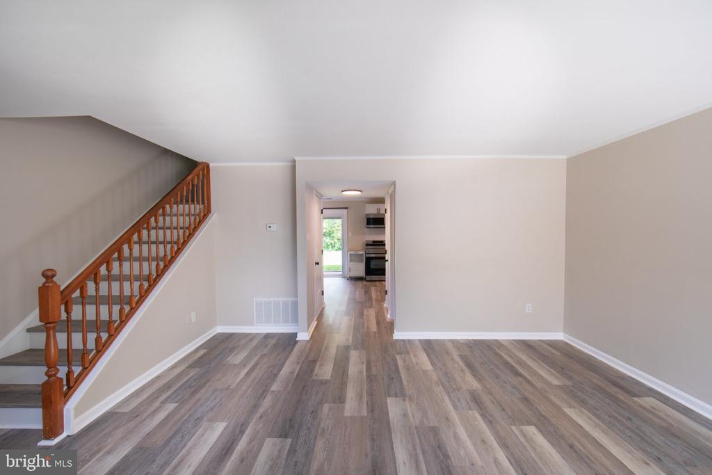 4301 WHITE OAK COURT Unit: 4301