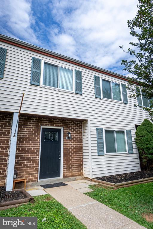 4301 WHITE OAK COURT Unit: 4301