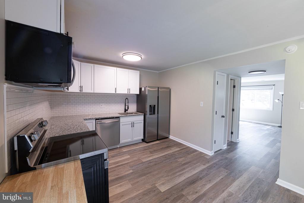 4301 WHITE OAK COURT Unit: 4301