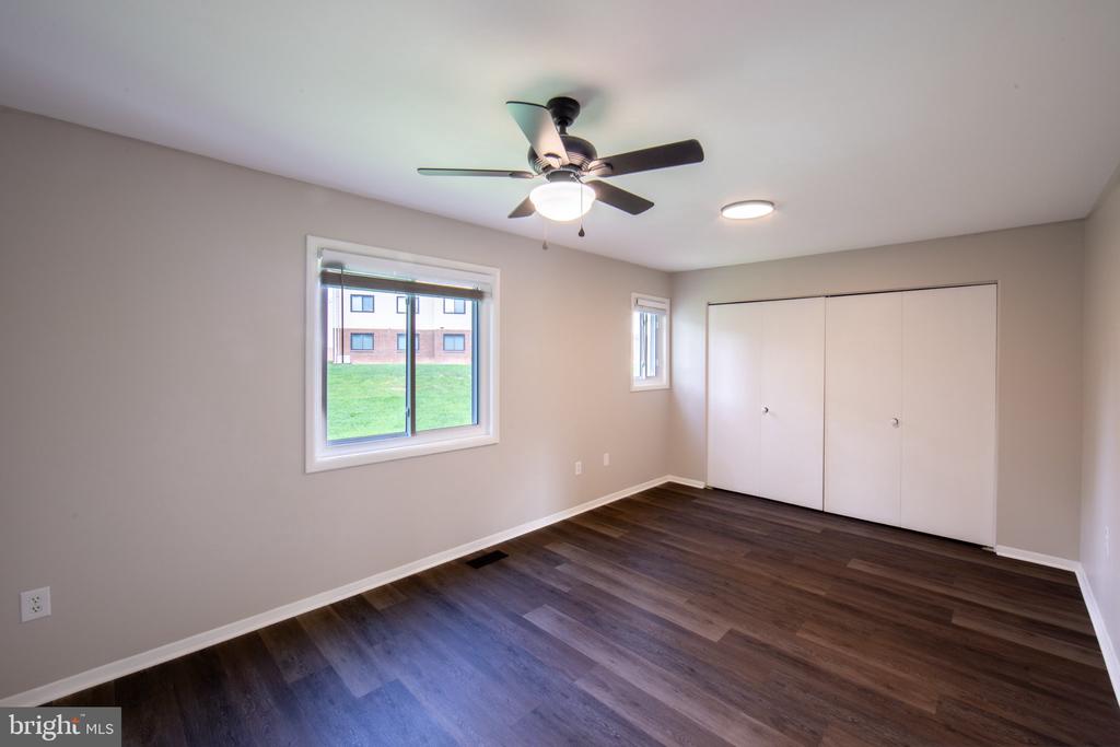 4301 WHITE OAK COURT Unit: 4301