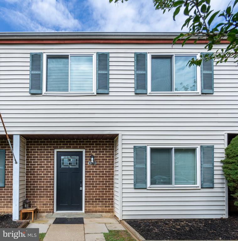 4301 WHITE OAK COURT Unit: 4301