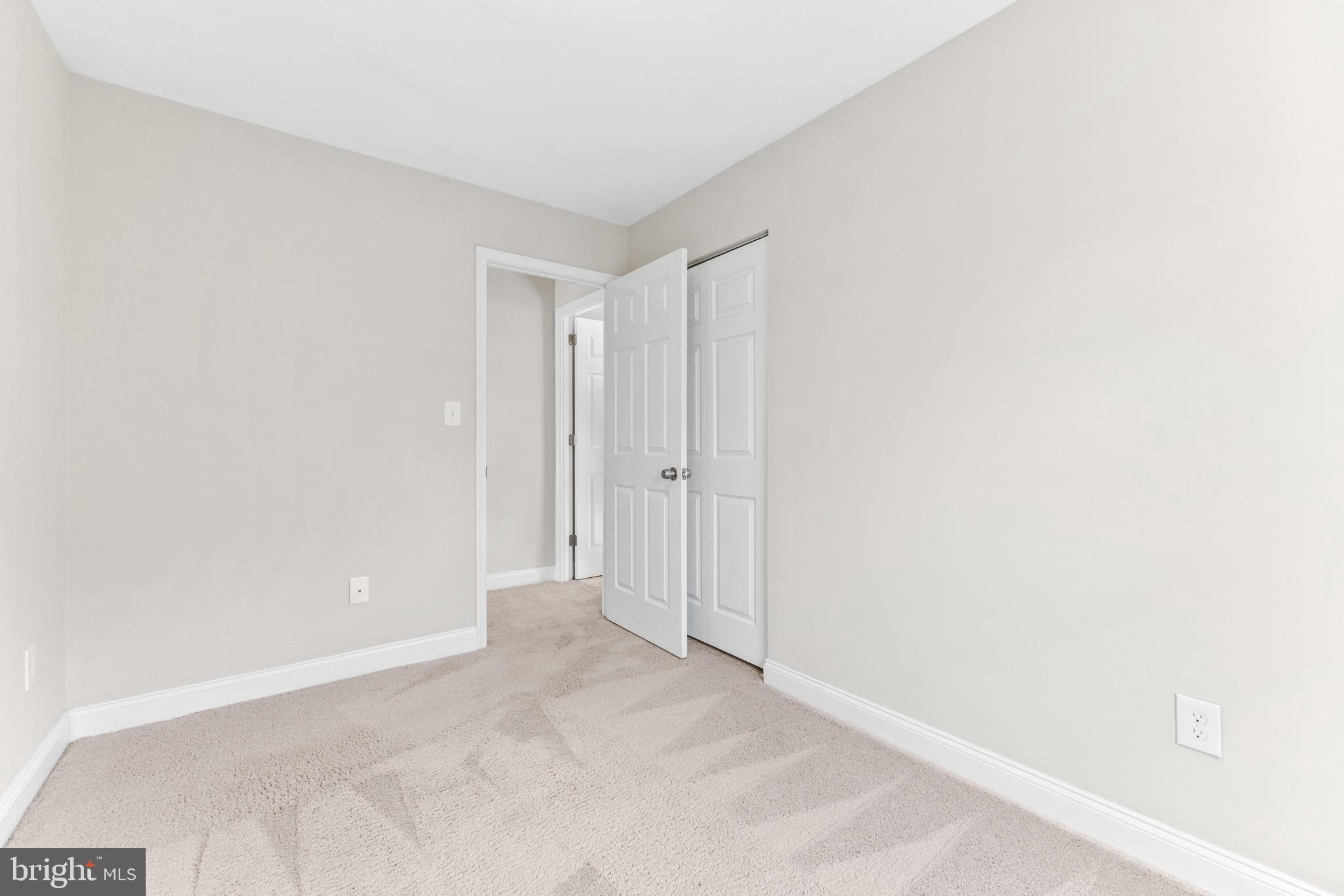 571 LANCASTER PLACE