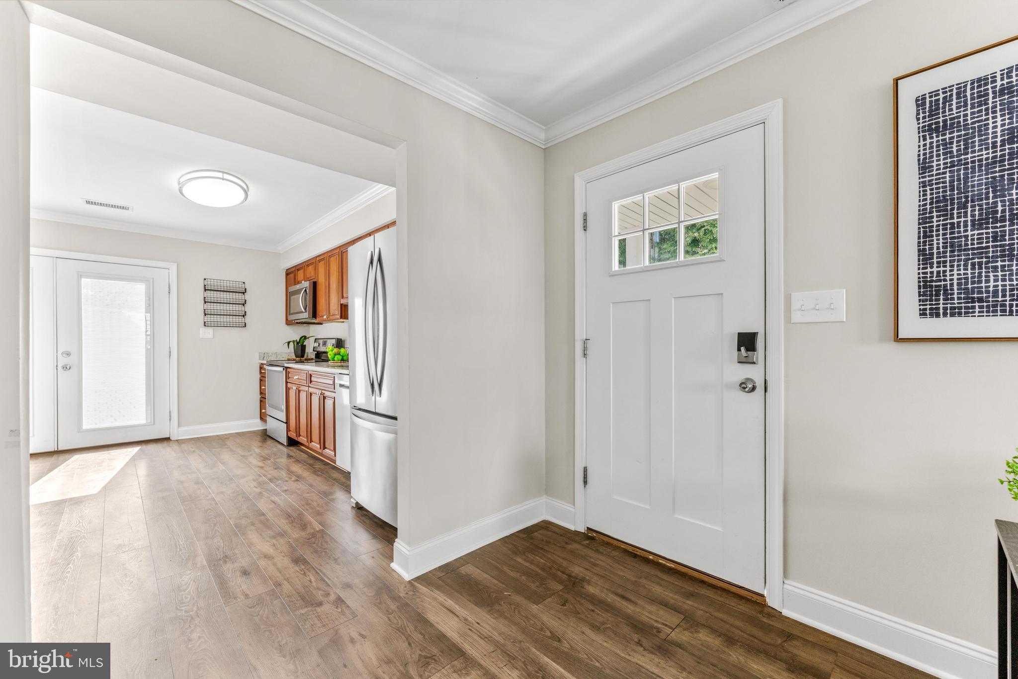 571 LANCASTER PLACE