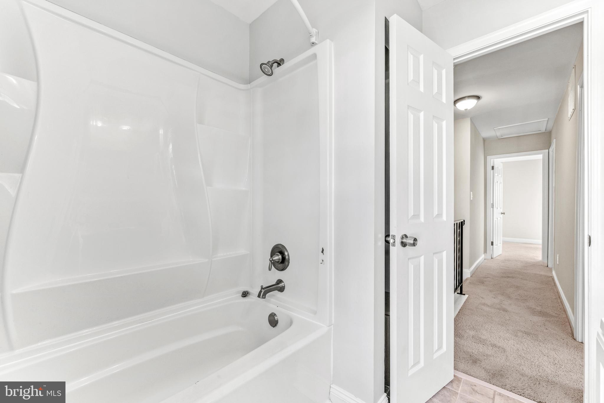 571 LANCASTER PLACE
