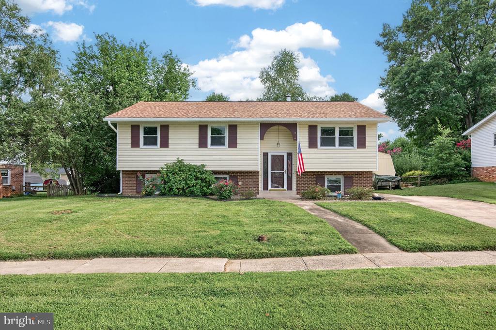 214 GLADE BOULEVARD