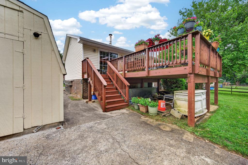 214 GLADE BOULEVARD