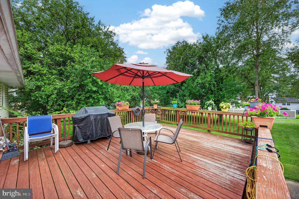 214 GLADE BOULEVARD