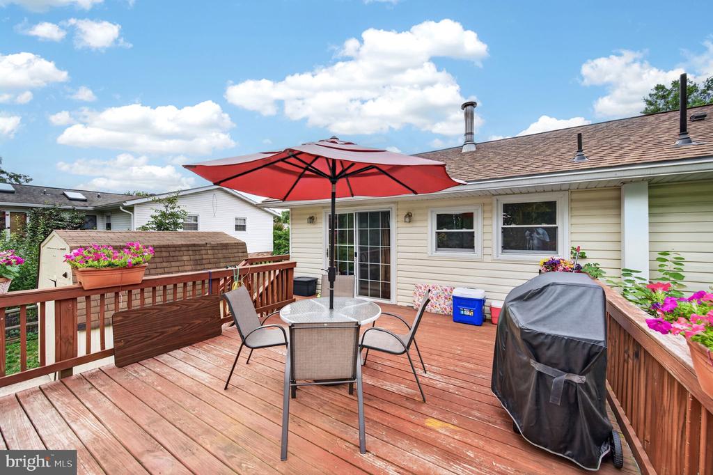 214 GLADE BOULEVARD