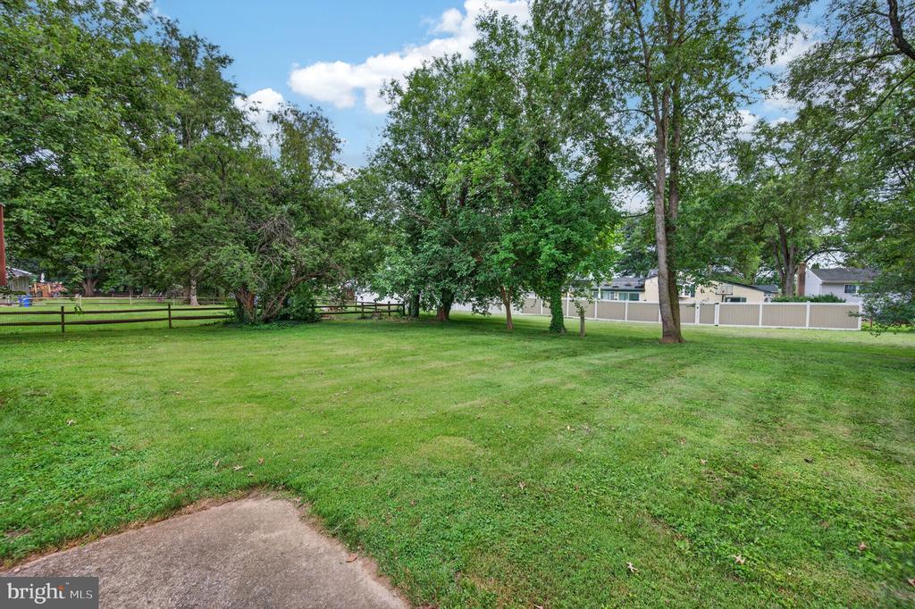 214 GLADE BOULEVARD