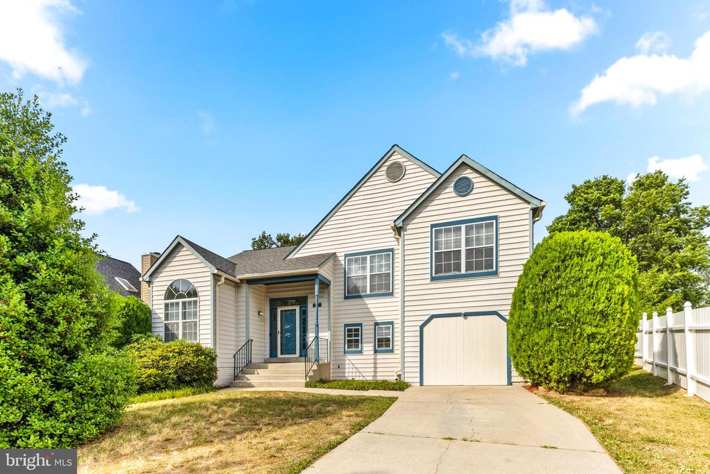 7636 SEANS TERRACE