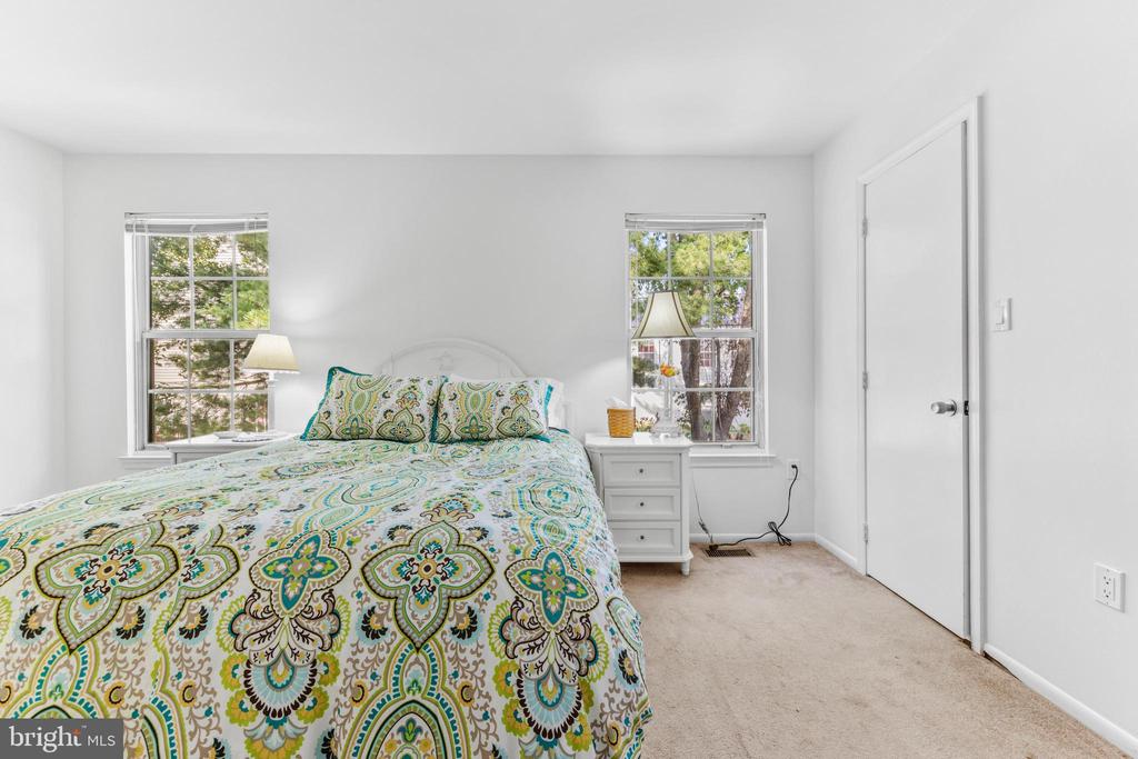 7636 SEANS TERRACE