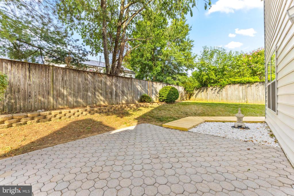 7636 SEANS TERRACE