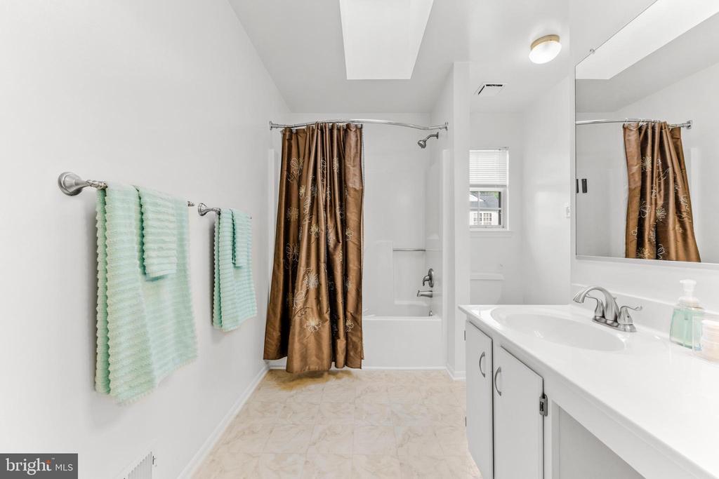 7636 SEANS TERRACE