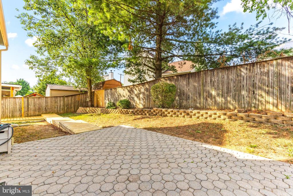 7636 SEANS TERRACE