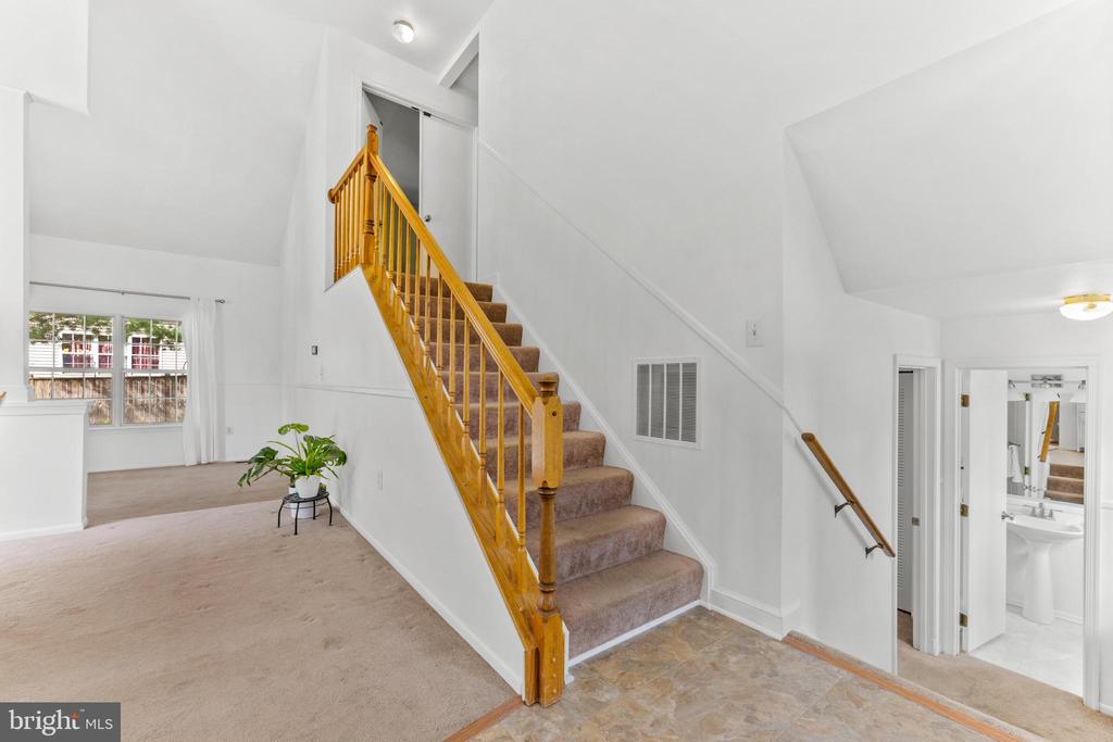 7636 SEANS TERRACE