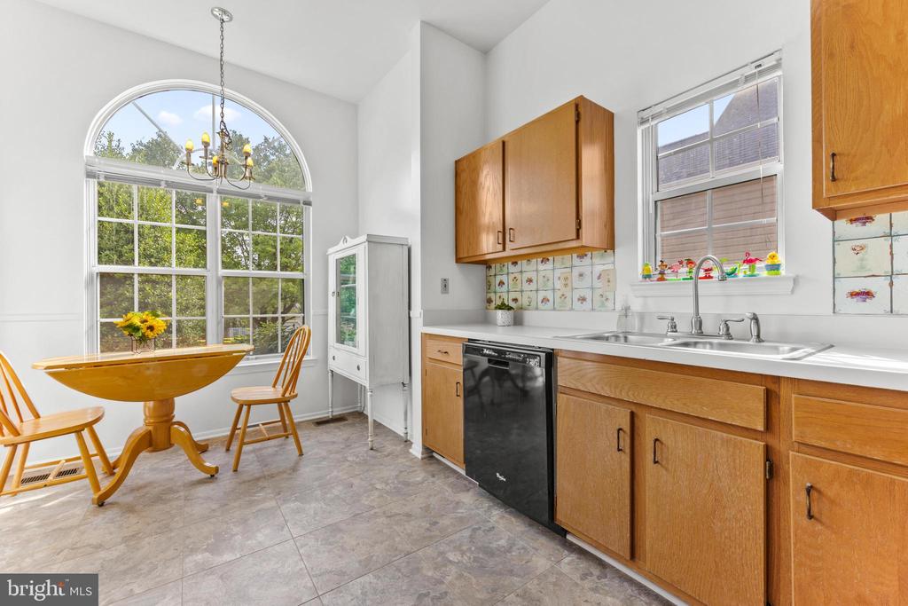 7636 SEANS TERRACE