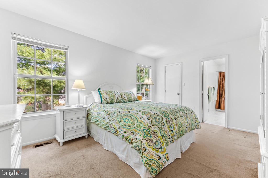 7636 SEANS TERRACE
