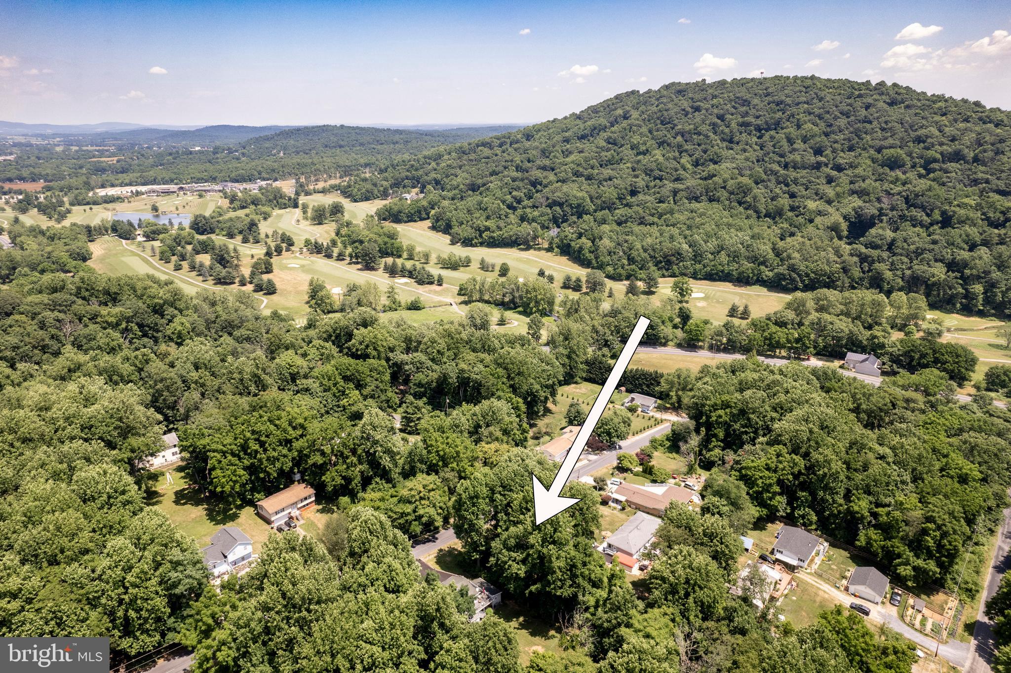 11 HILLTOP TRAIL