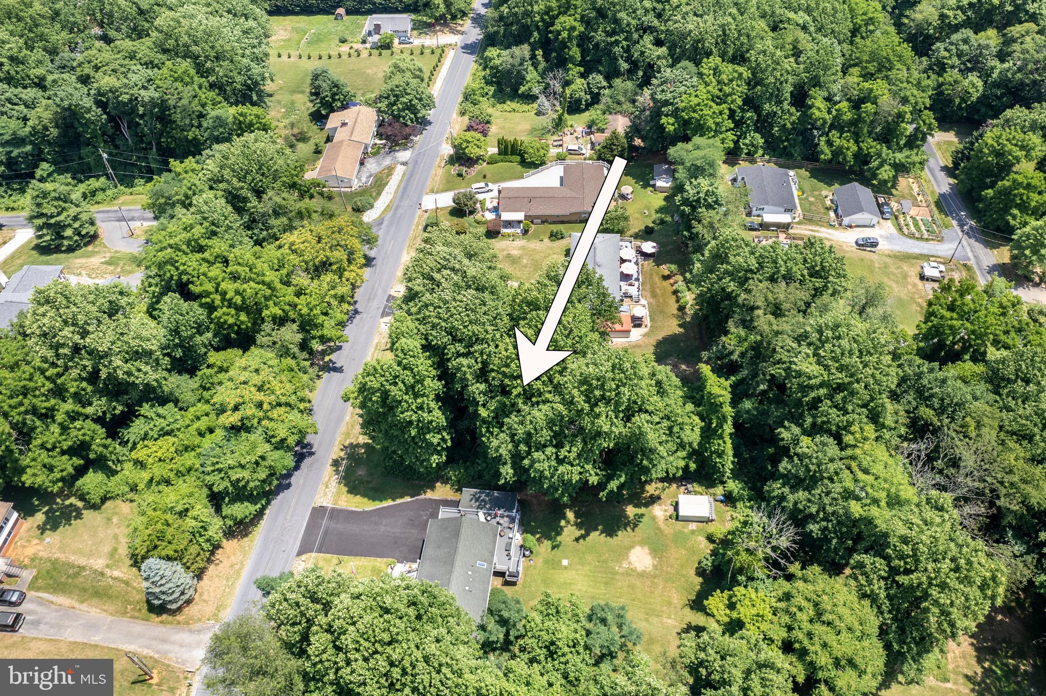 11 HILLTOP TRAIL