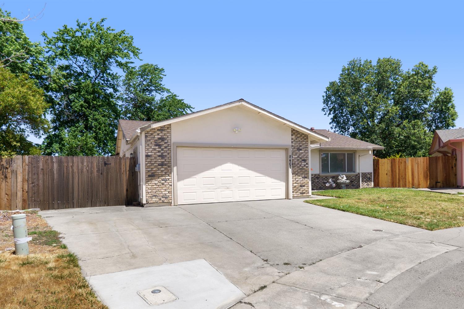8467 Country Greens Court
