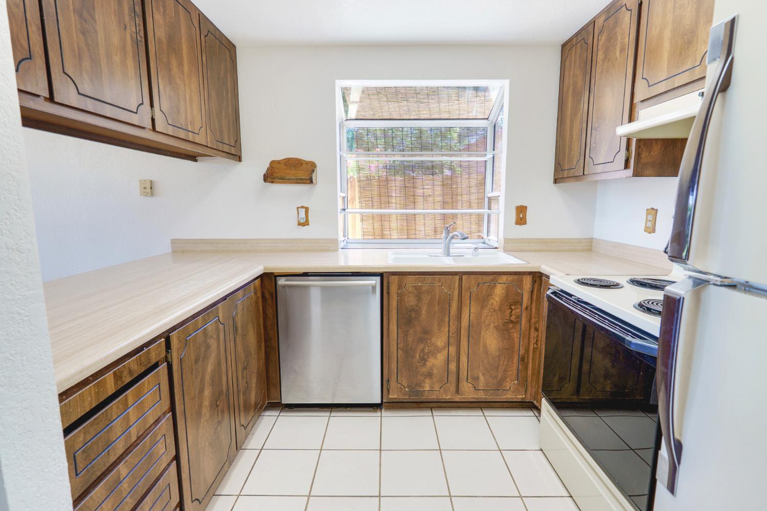 8467 Country Greens Court