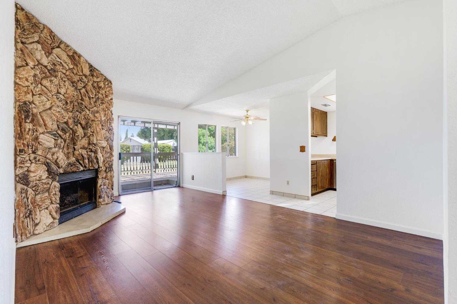 8467 Country Greens Court