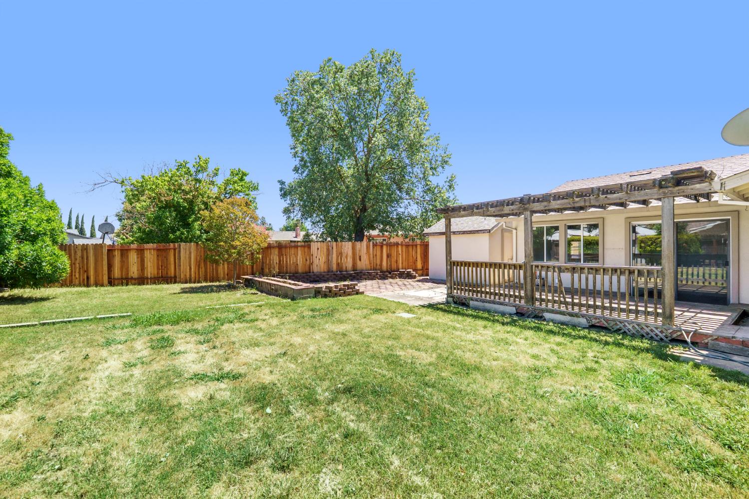 8467 Country Greens Court