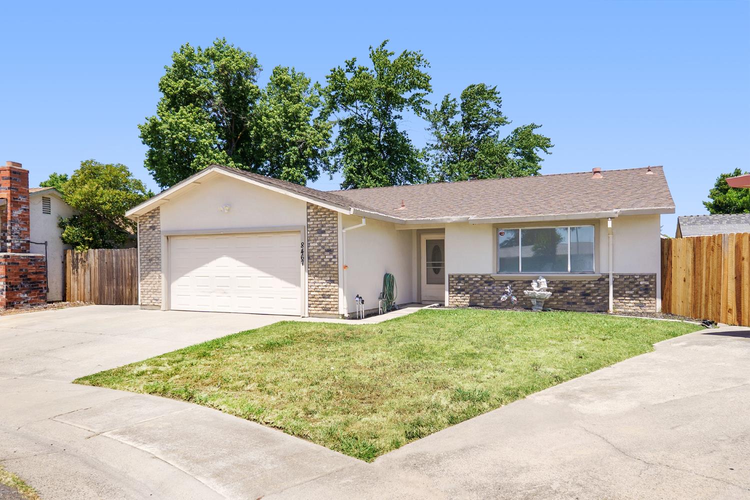 8467 Country Greens Court