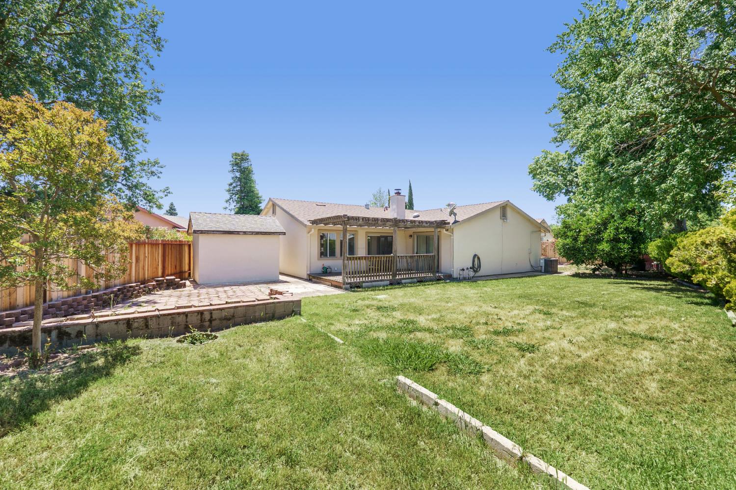 8467 Country Greens Court