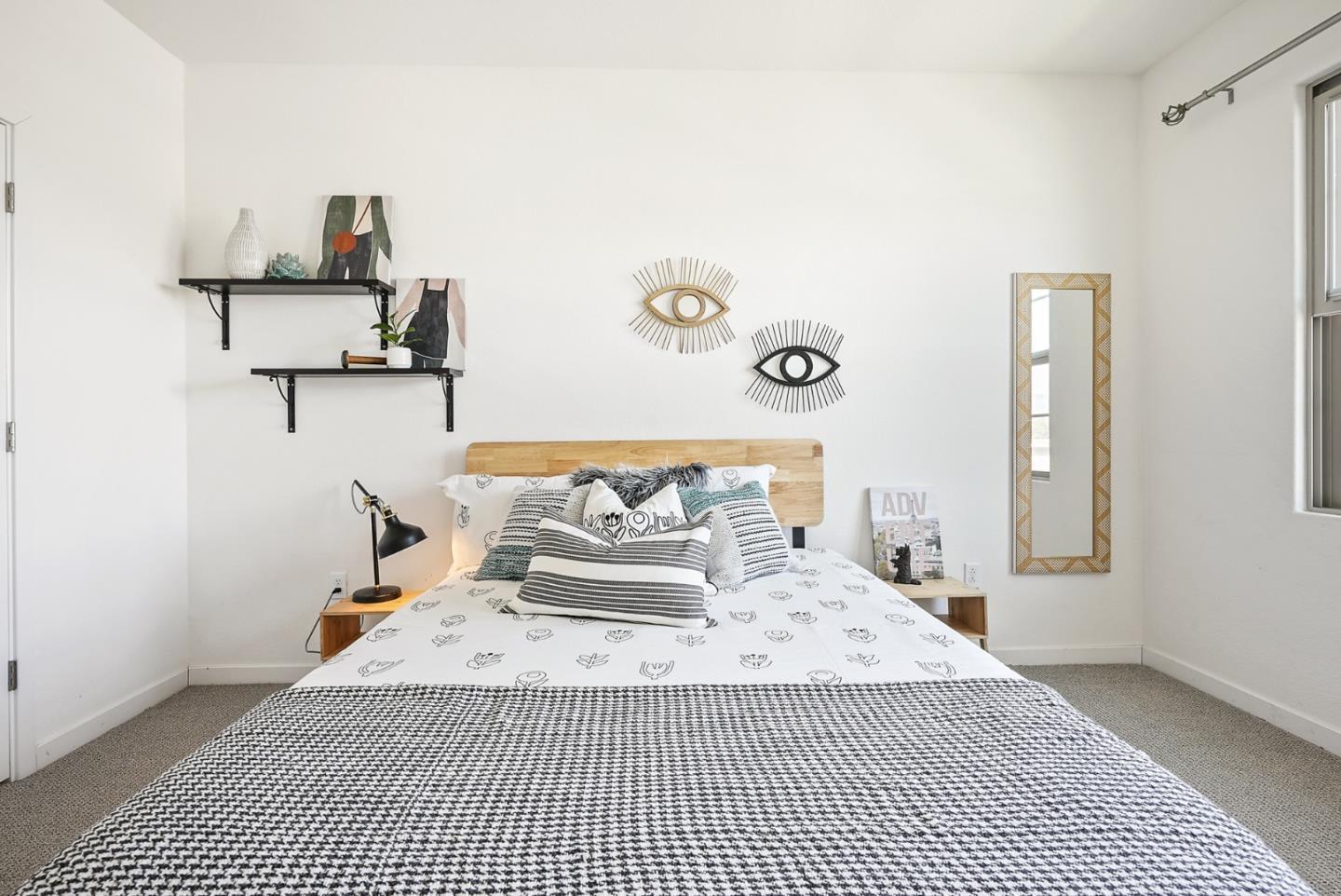 1069 Bigleaf Place Unit: 303