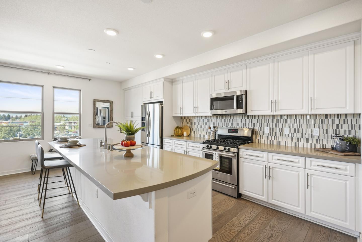 1069 Bigleaf Place Unit: 303