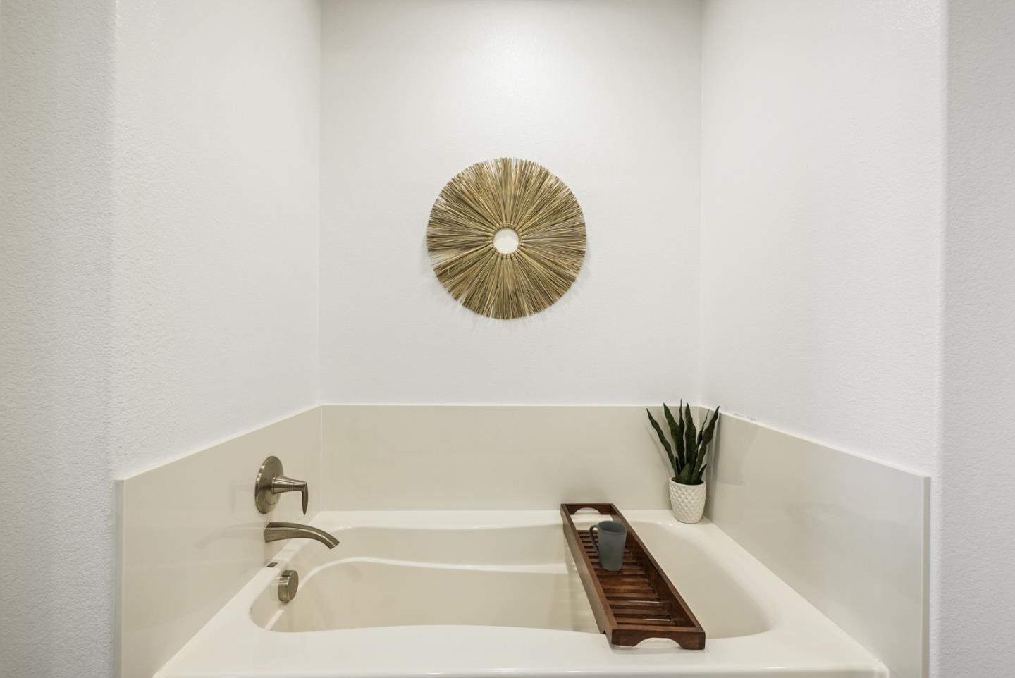 1069 Bigleaf Place Unit: 303