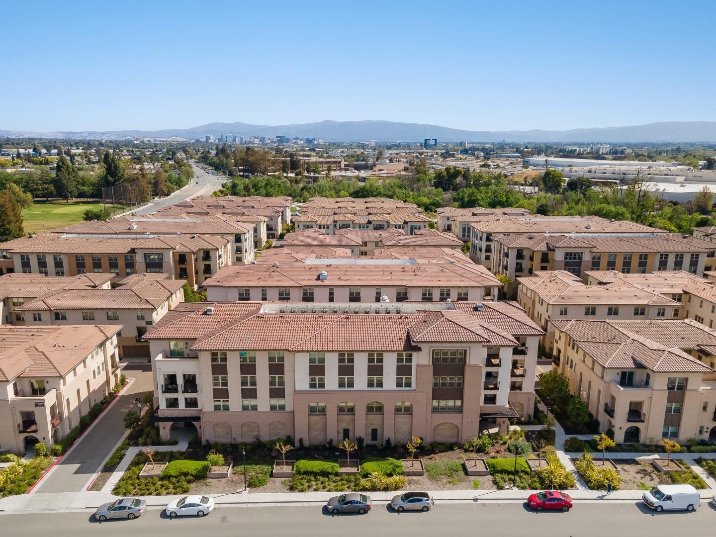 1069 Bigleaf Place Unit: 303