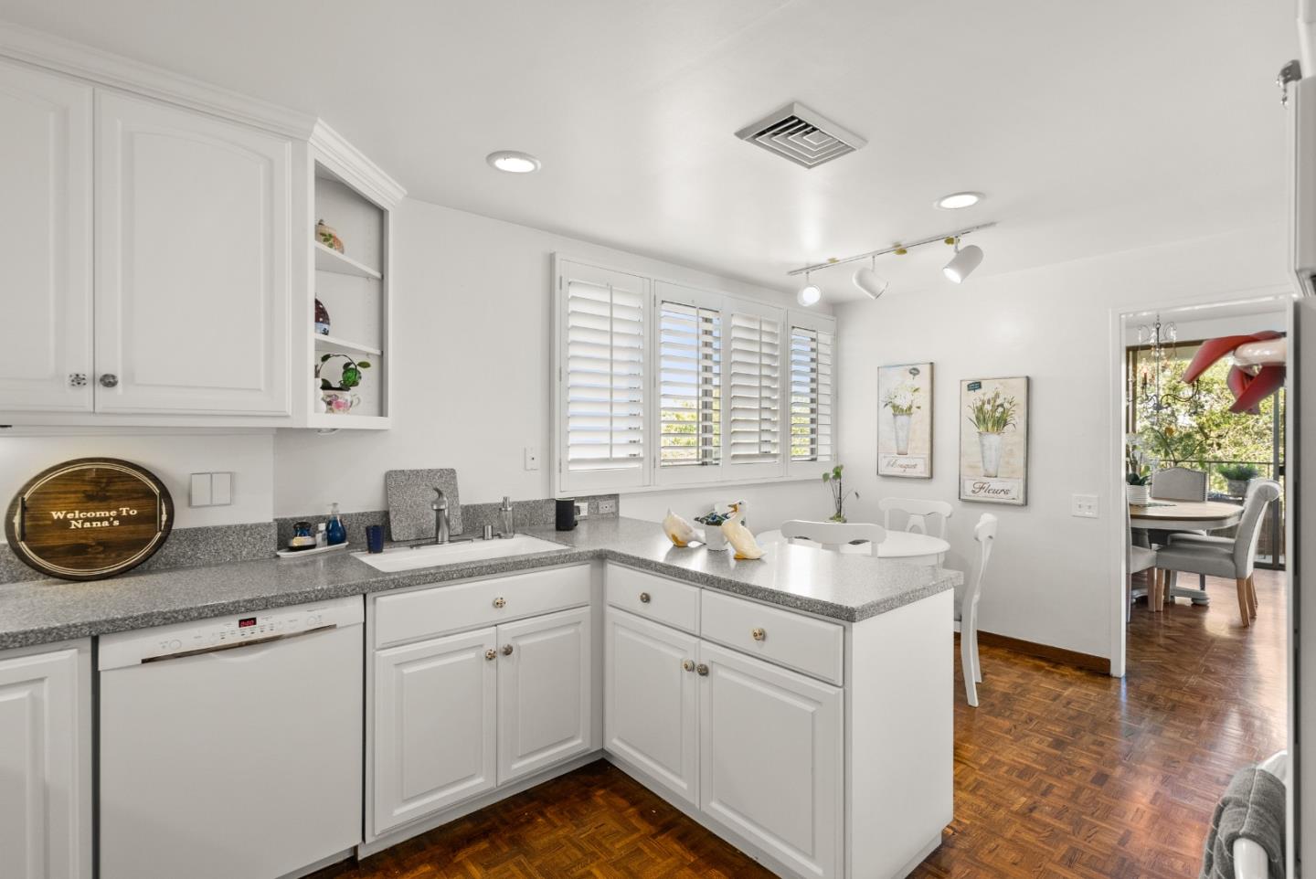 50 Mounds RD 106