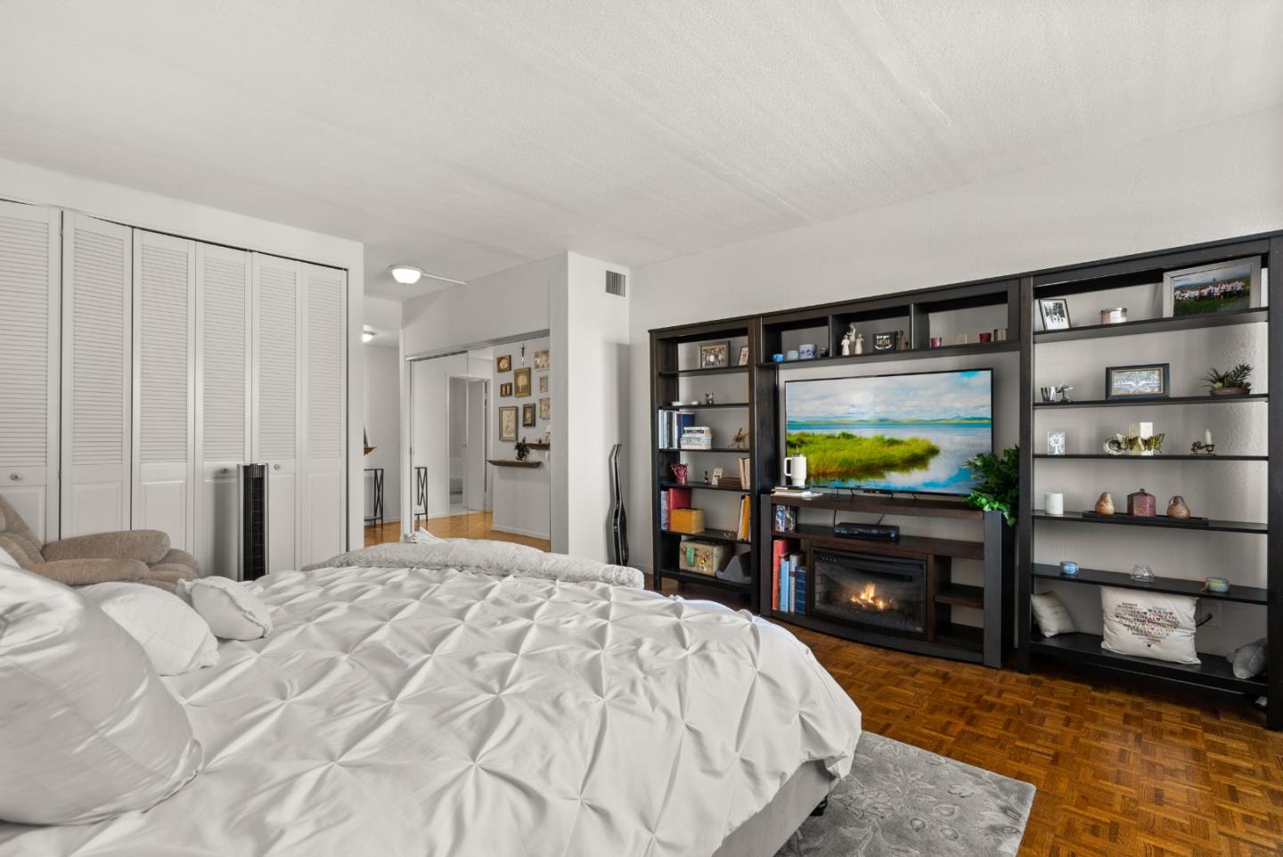 50 Mounds RD 106