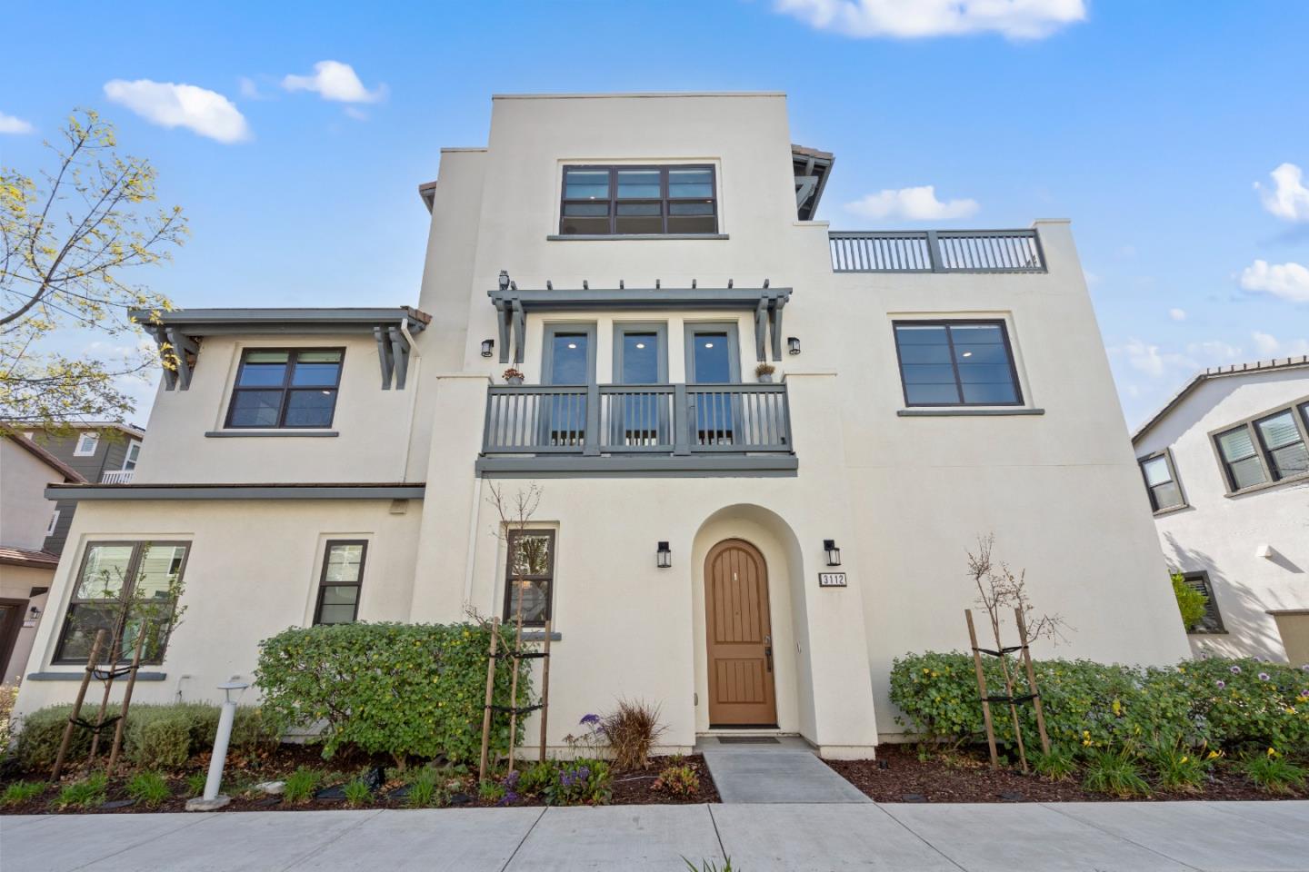 3112 Contreras DR