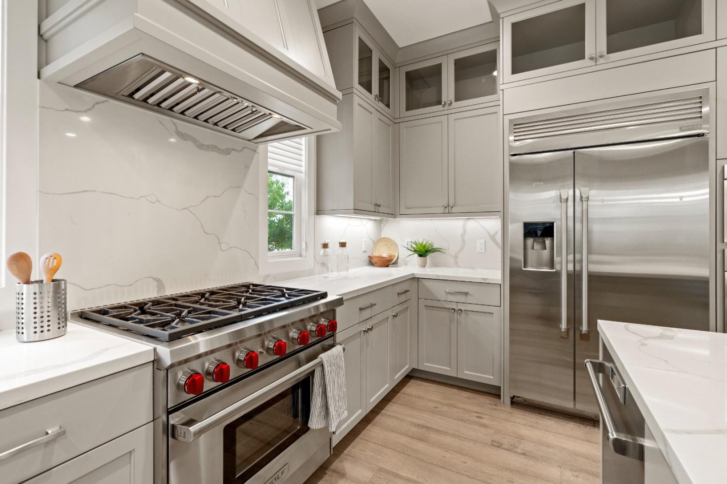 3112 Contreras DR