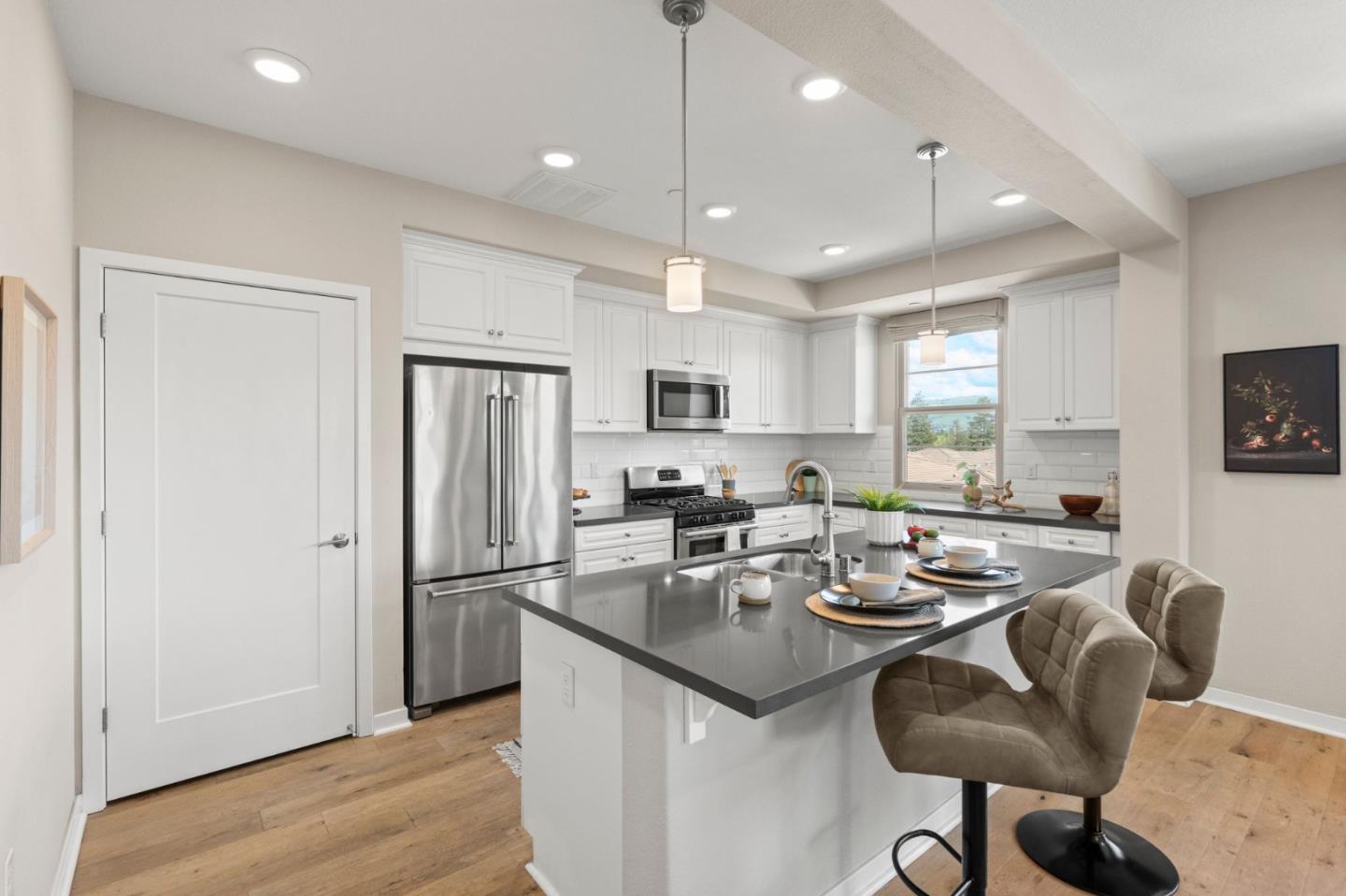 1068 Bigleaf PL 401